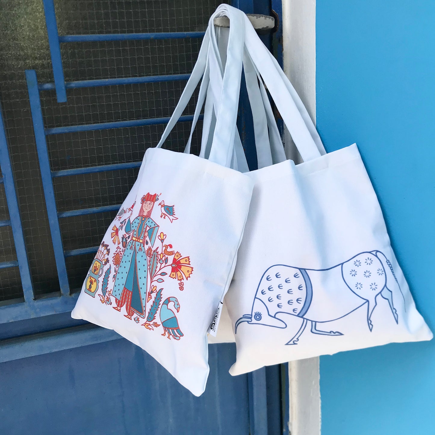 Folkloric tote bag