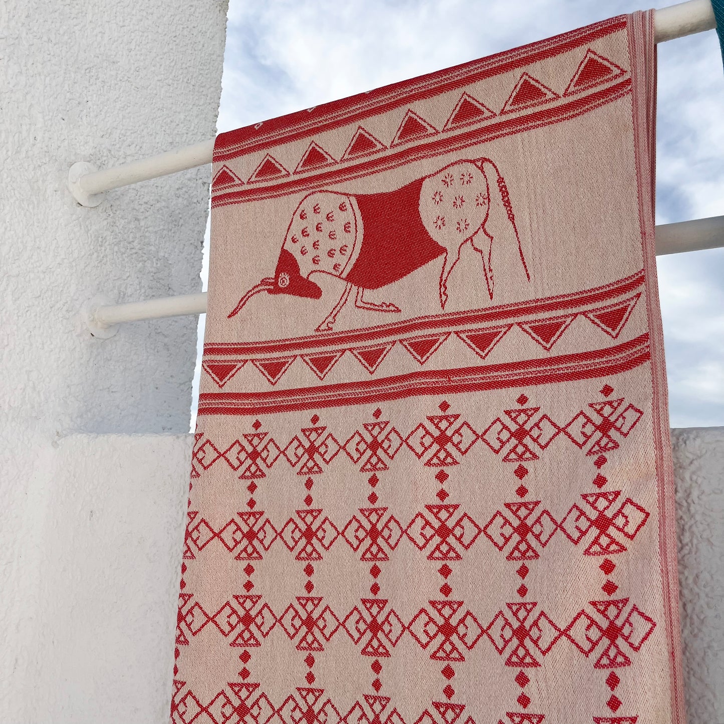 Minoan bulls woven beach towel